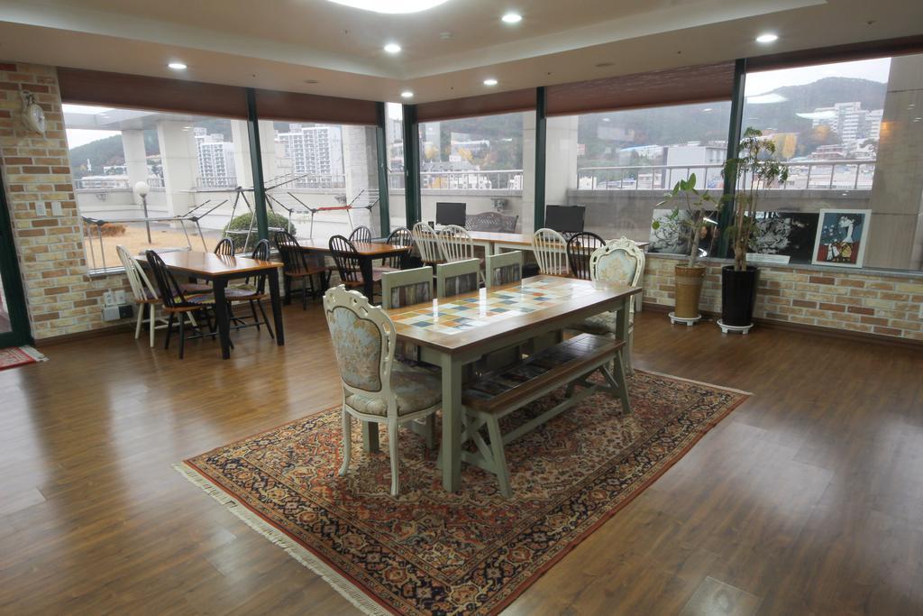 Hostel The New Day Busan Esterno foto