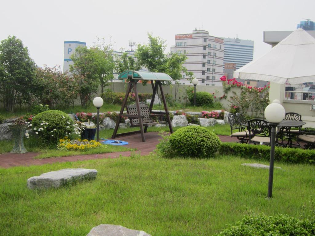 Hostel The New Day Busan Esterno foto